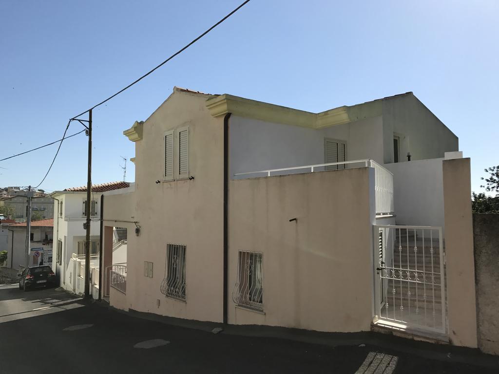 Casa Rosa Apartment Cala Gonone Bagian luar foto