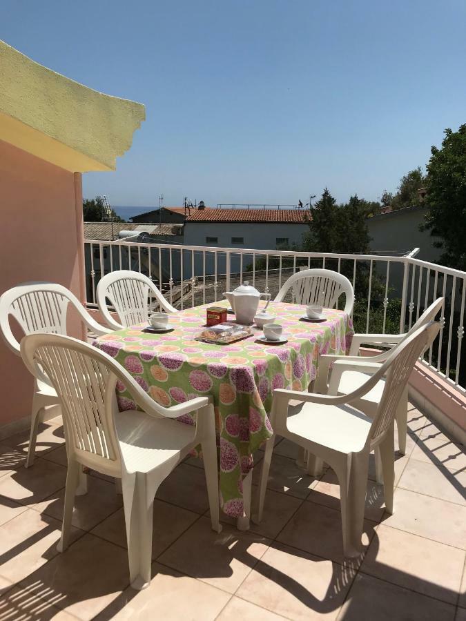 Casa Rosa Apartment Cala Gonone Bagian luar foto